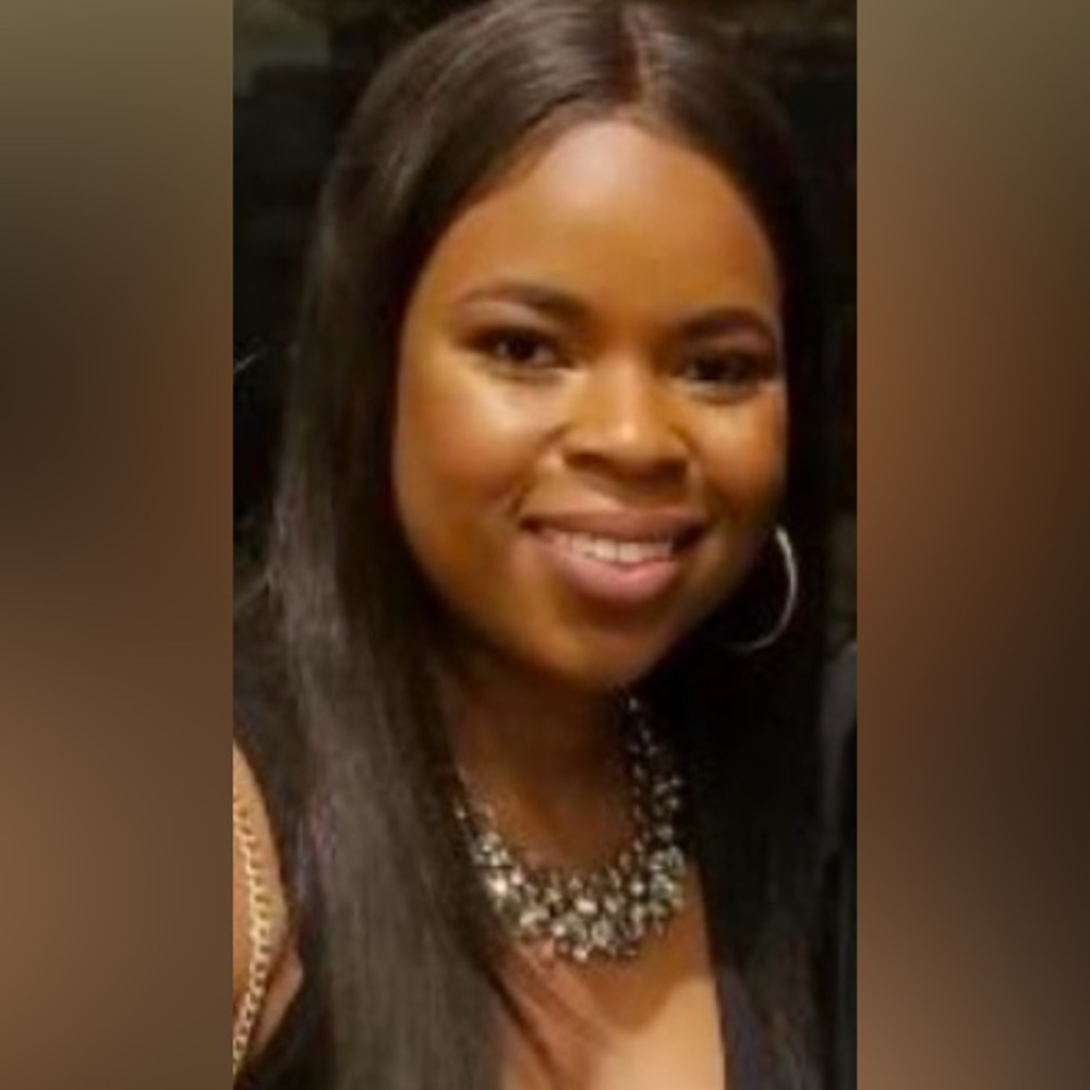 Meet your Posher, Funmi
